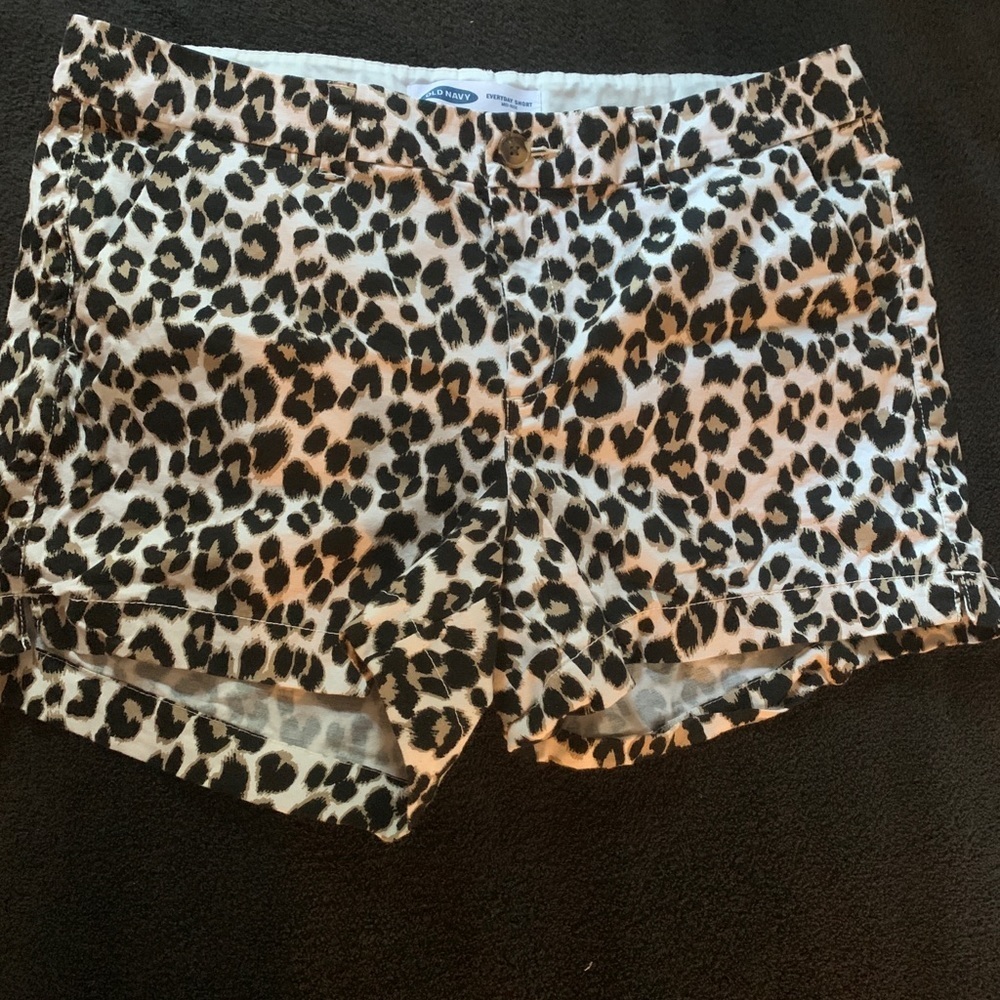 Cheetah print mid-rise old navy shorts